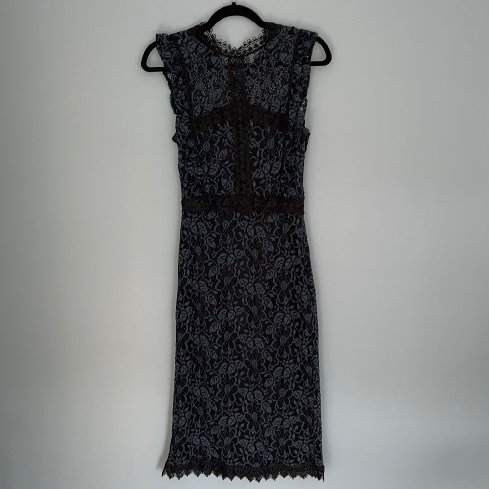 Zara Basic Midi Lace Size Small in Green & Black Lace